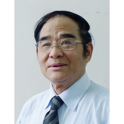 戴育成